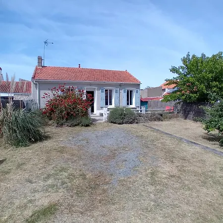 Maison Tranquille Dans Le Centre